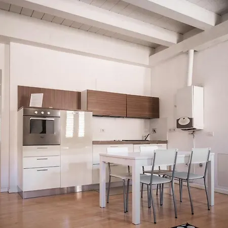 B-suite Pesaro, Mare & Stile *