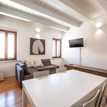 B-suite Pesaro, Mare & Stile * بيزارو