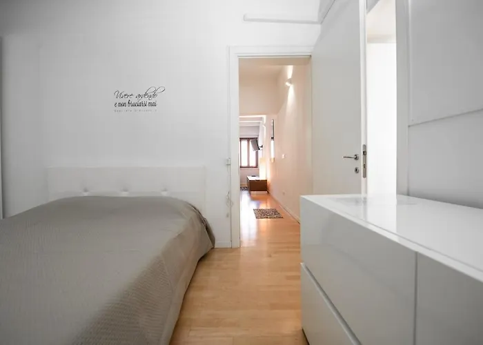 شقة B-suite Pesaro, Mare & Stile *